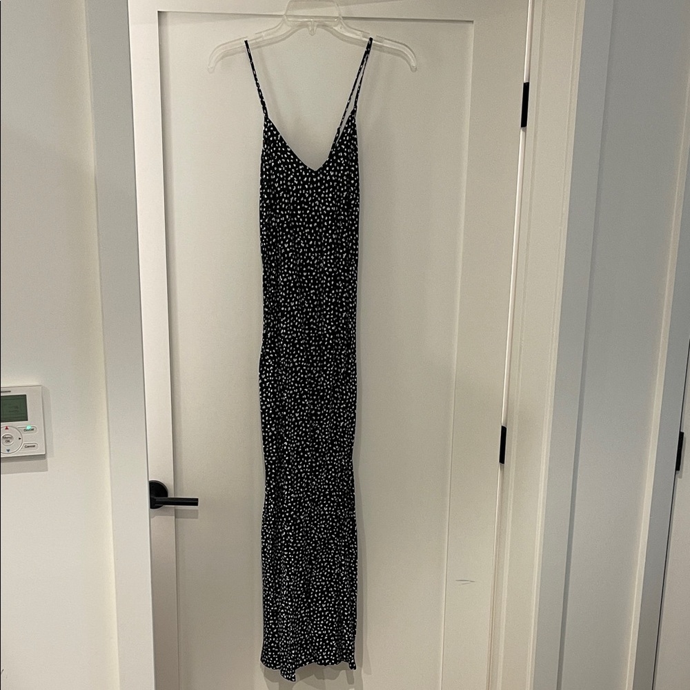 Old Navy Black and White Maxi Dress